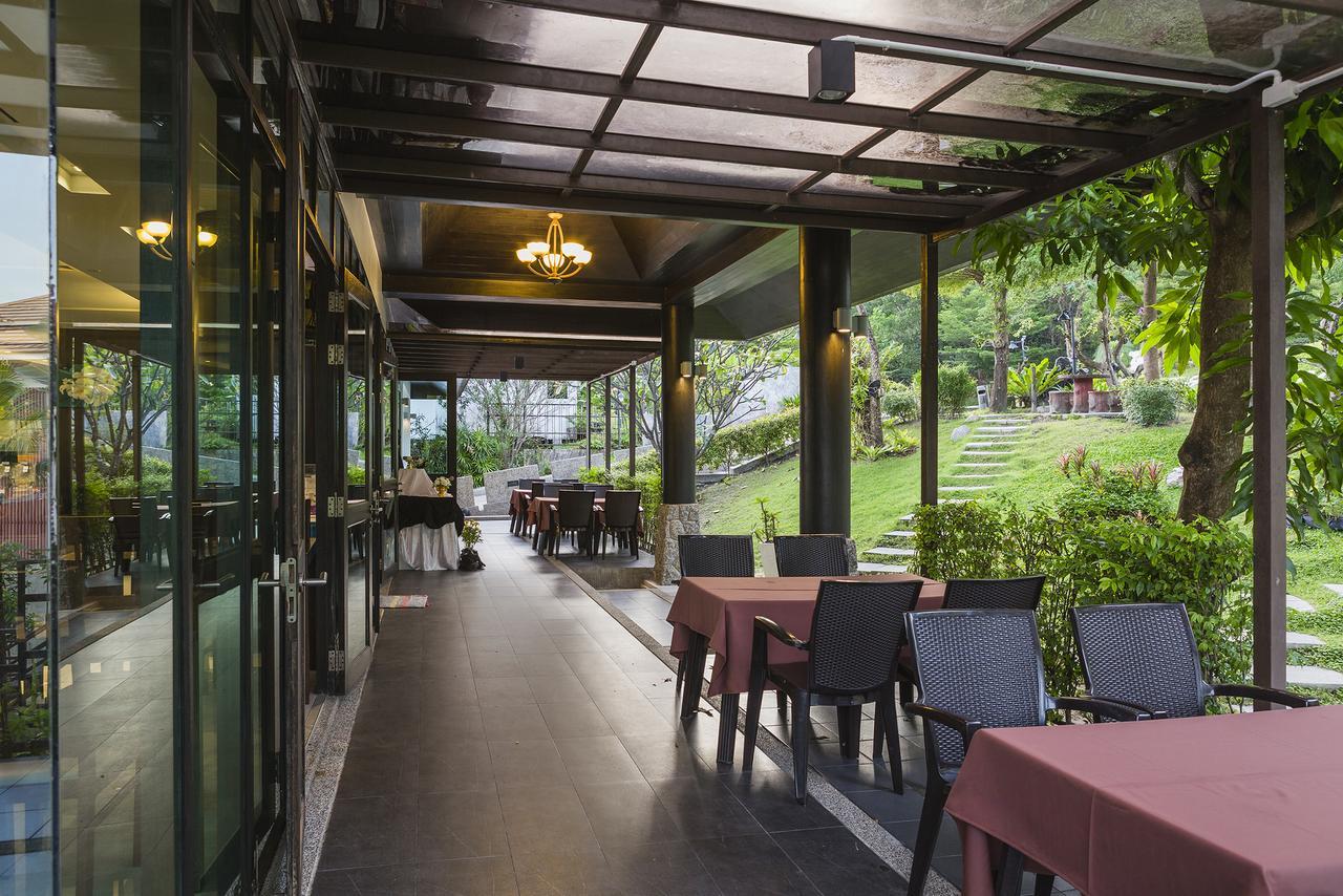 Phumundra Resort Phuket Extérieur photo